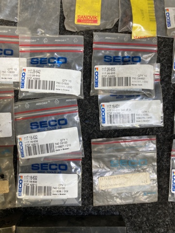 1042150-4 Assortment with indexable insert and screw Seco, Sandvik