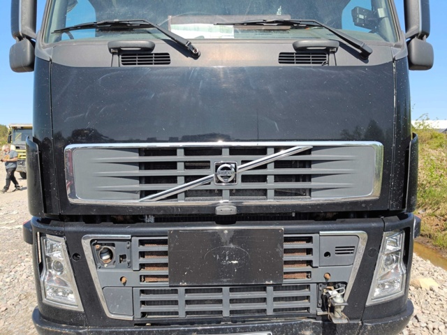 929262-23 Tractor Volvo FH16 660 6x4 -2006