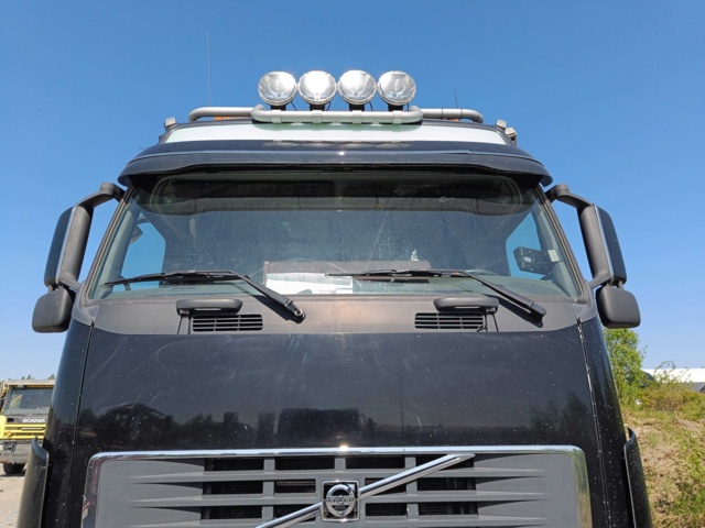 929262-24 Tractor Volvo FH16 660 6x4 -2006