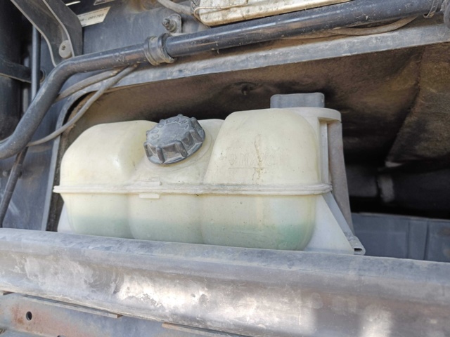 929262-30 Tractor Volvo FH16 660 6x4 -2006