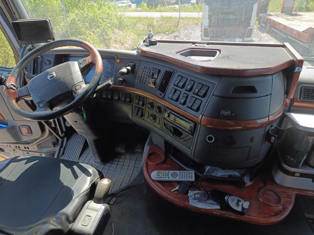 929262-83 Tractor Volvo FH16 660 6x4 -2006