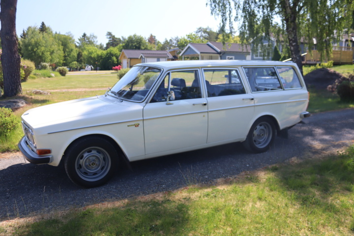 1043044-1 Volvo 145 2.2 liter B20, Manual - 1970