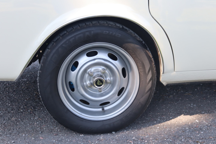 1043044-8 Volvo 145 2.2 liter B20, Manual - 1970