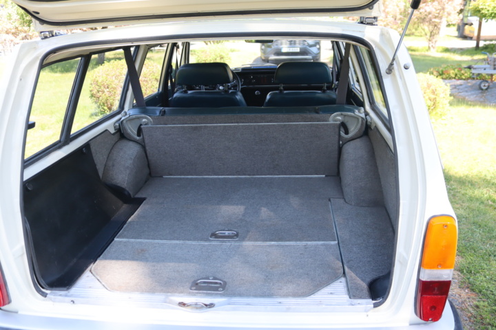 1043044-21 Volvo 145 2.2 liter B20, Manual - 1970