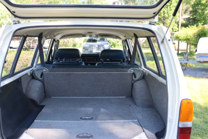 1043044-22 Volvo 145 2.2 liter B20, Manual - 1970