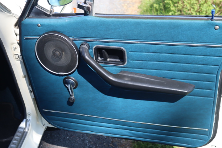 1043044-23 Volvo 145 2.2 liter B20, Manual - 1970