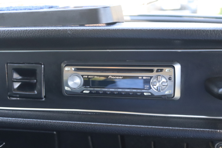 1043044-25 Volvo 145 2.2 liter B20, Manual - 1970