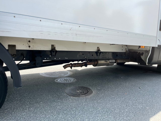 1041193-24 Iveco Daily 35-160 Chassis Cab 2.3 JTD Hi-Matic with tailgate facelift - 2021