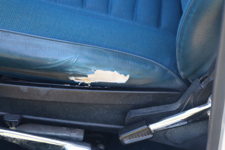 1043044-33 Volvo 145 2.2 liter B20, Manual - 1970