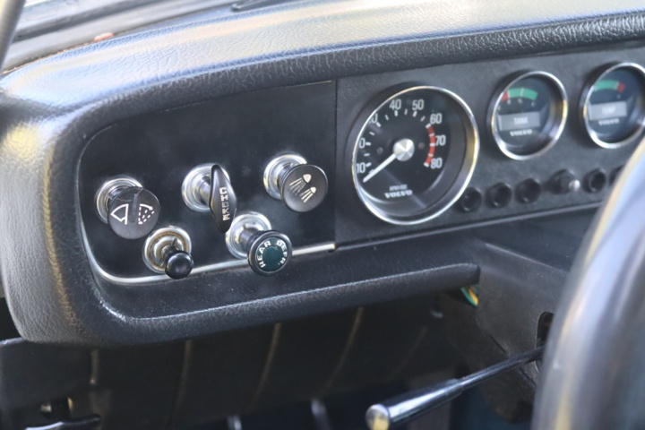 1043044-35 Volvo 145 2.2 liter B20, Manual - 1970