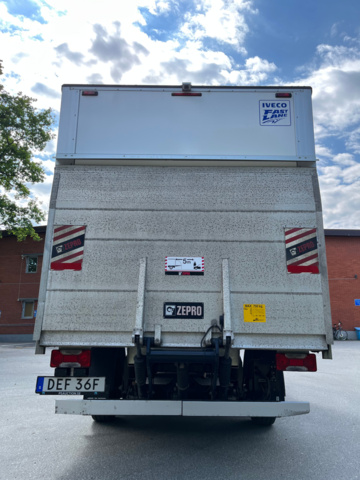 1041193-25 Iveco Daily 35-160 Chassis Cab 2.3 JTD Hi-Matic with tailgate facelift - 2021