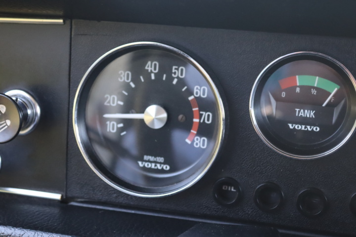 1043044-44 Volvo 145 2.2 liter B20, Manual - 1970