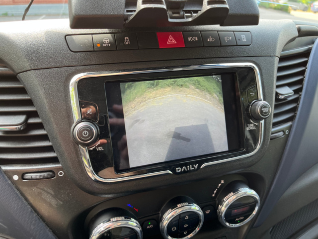 1041193-42 Iveco Daily 35-160 Chassis Cab 2.3 JTD Hi-Matic with tailgate facelift - 2021