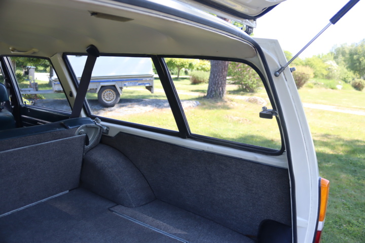 1043044-64 Volvo 145 2.2 liter B20, Manual - 1970