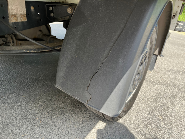 1041193-66 Iveco Daily 35-160 Chassis Cab 2.3 JTD Hi-Matic with tailgate facelift - 2021