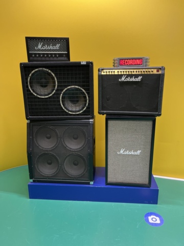 1038741-3 Studio items