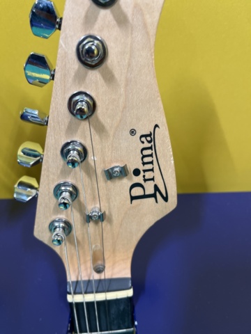 1038741-12 Studio items