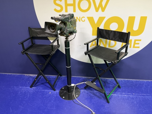 1038741-15 Studio items