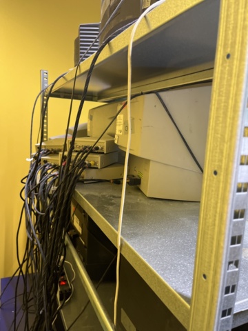 1038741-21 Studio items