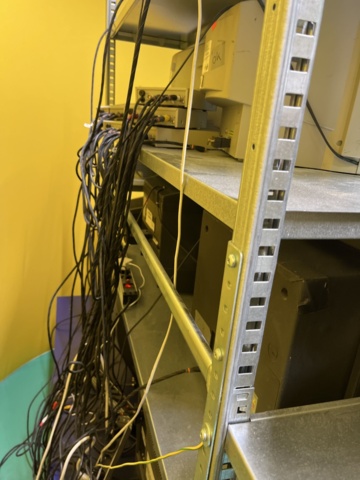 1038741-25 Studio items