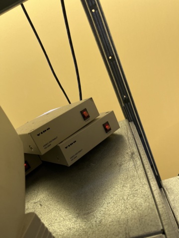 1038741-28 Studio items