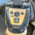 963375-4 Vacuum cleaner & giraffe sander, Mirka Leros 950