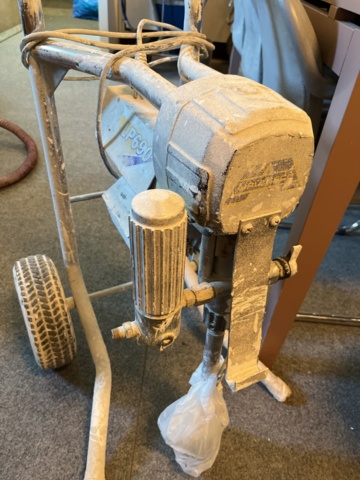 963382-4 Paint sprayer, Airlessco LP690 (repair item)