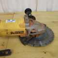 1033565-2 Dewalt DWE492 -qs angle grinder