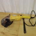 1033565-4 Dewalt DWE492 -qs angle grinder