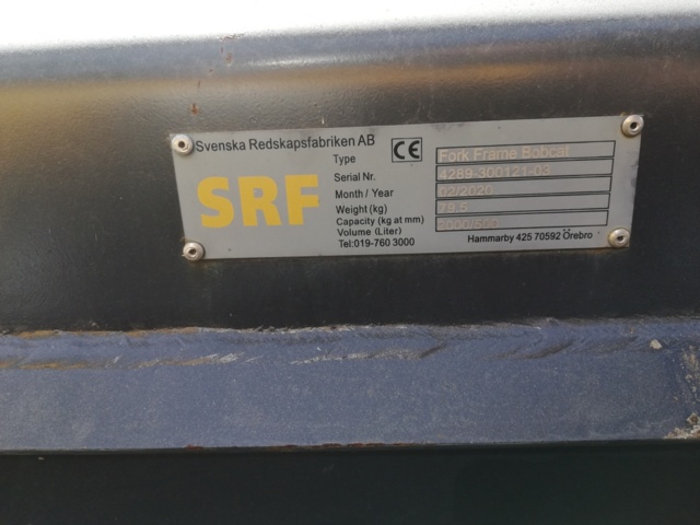 1044014-14 Compact loader Caterpillar 272C -2011