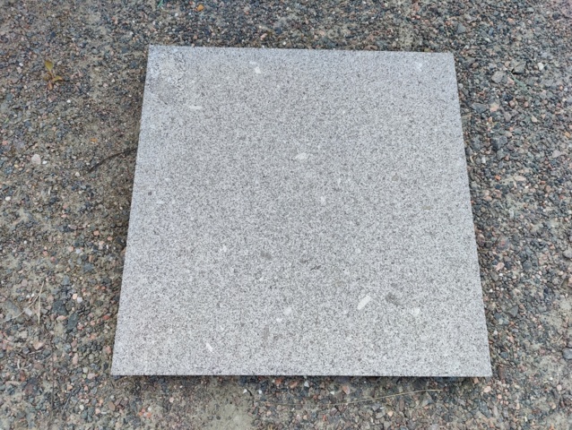 1044036-2 Granite slab Porto Anthracite 600x600x30 17.27 m2