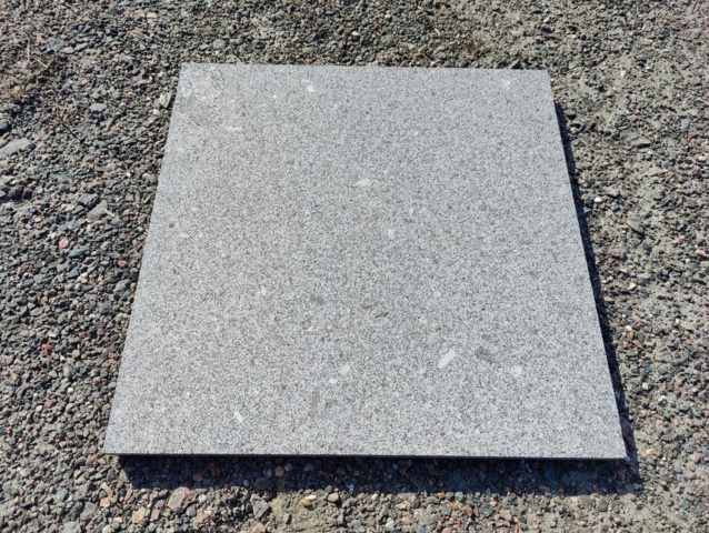 1044037-1 Granite slab Porto Anthracite 600x600x30 17.27 m2