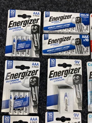 1044056-2 Assortment of batteries from Energizer