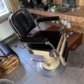 963384-11 Barbershop (hair tools, furniture/furniture, equipment, etc.).