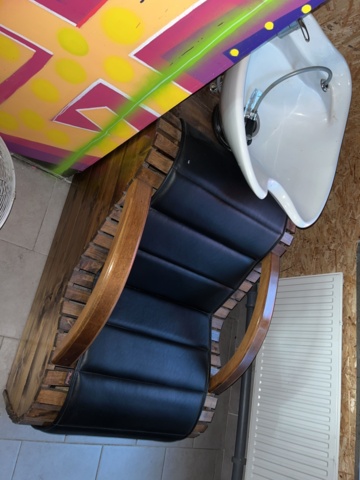 963384-12 Barbershop (hair tools, furniture/furniture, equipment, etc.).