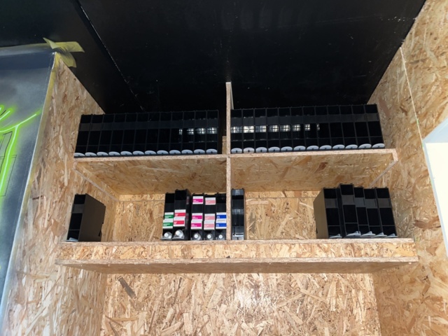 963384-17 Barbershop (hair tools, furniture/furniture, equipment, etc.).