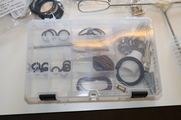 1044105-16 Unifiller iSpot Depositor