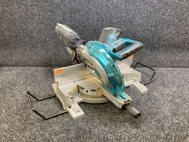 1042163-3 Miter saw Makita LS1016L