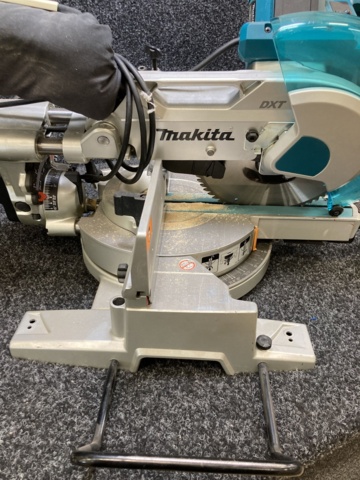 1042163-5 Miter saw Makita LS1016L