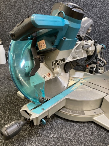 1042163-7 Miter saw Makita LS1016L