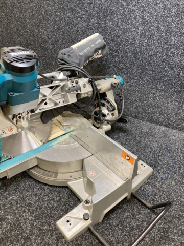 1042163-8 Miter saw Makita LS1016L