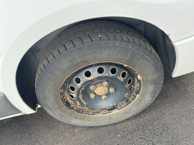 980536-10 Nissan Primastar Combi 2.0 dCi Manuell - 2011