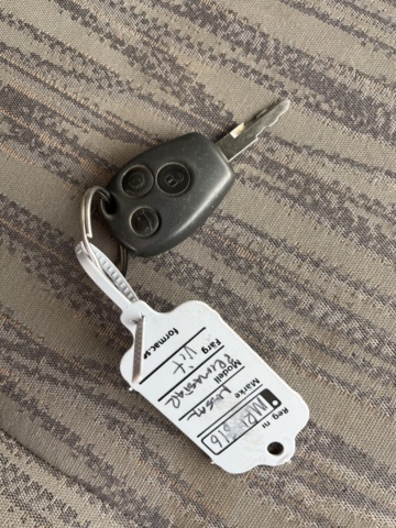 980536-38 Nissan Primastar Combi 2.0 dCi Manuell - 2011