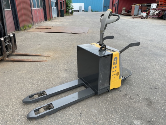 1042490-2 Athlete TLP/200 -2002