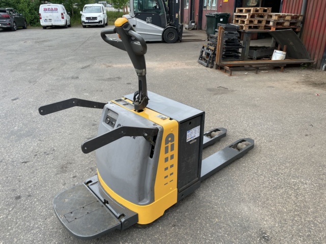 1042490-5 Athlete TLP/200 -2002