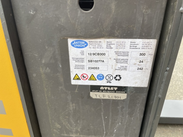 1042490-15 Athlete TLP/200 -2002