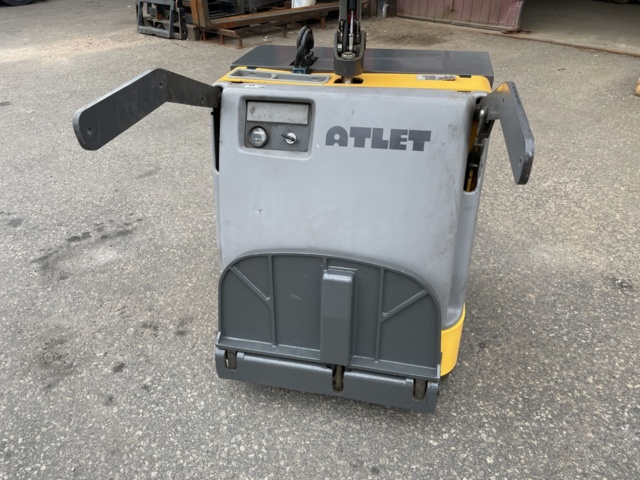 1042490-16 Athlete TLP/200 -2002