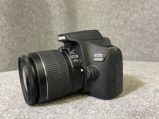System camera Canon EOS 2000D - PS Auction - We value the future ...