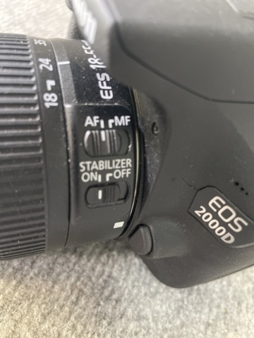 996373-8 System camera Canon EOS 2000D