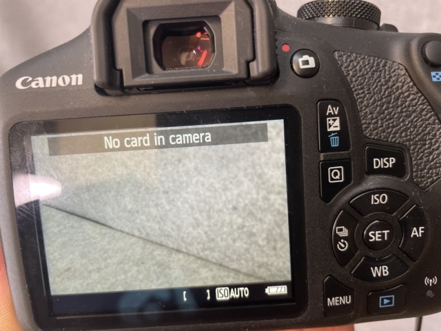 996376-8 System camera Canon EOS 2000D